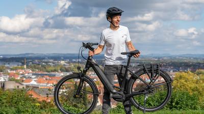 So stellst du dein E-Bike richtig auf deine Körpergröße ein