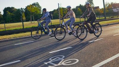E-Bikes auf Radwegen: Was ist erlaubt und was nicht?